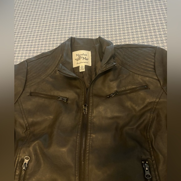 Women’s gray faux- leather jacket. Size Xl. - Picture 8 of 12